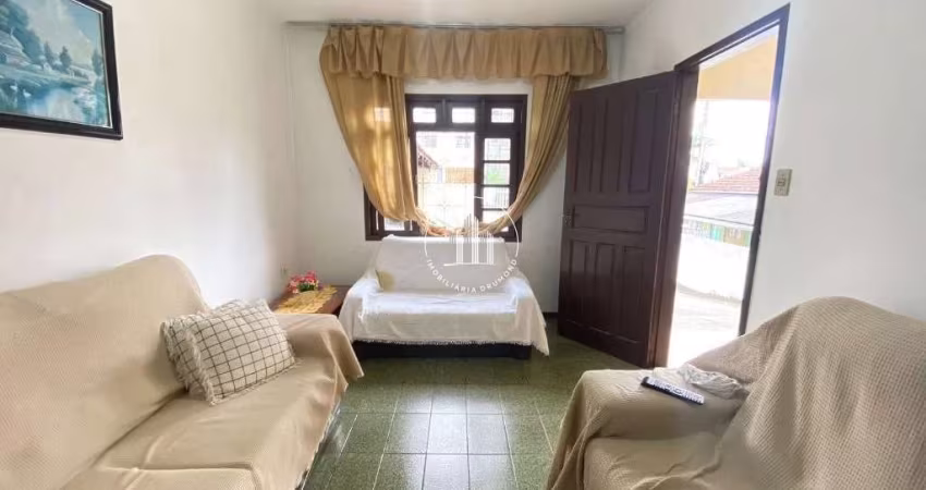 Casa 5 Quartos com 1 Suíte e 300m² - Praia Comprida