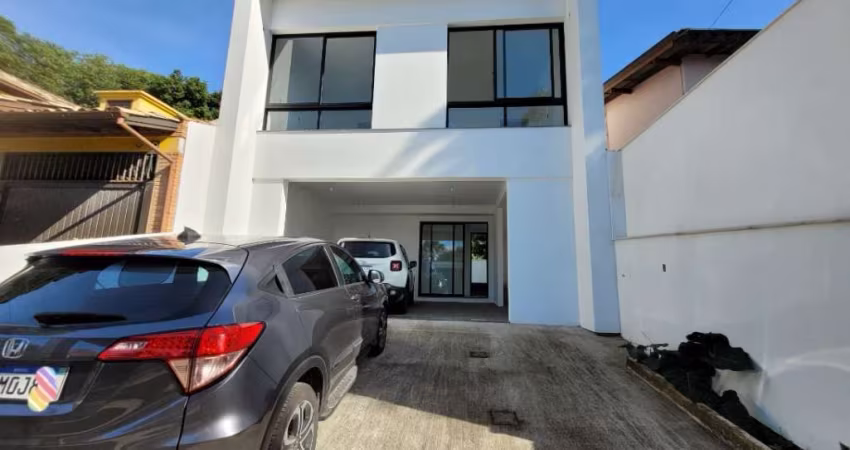 Sobrado Geminado 2 Quartos com 2 Suítes - Ponta de Baixo