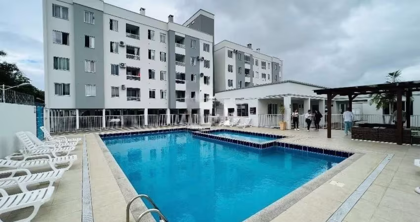 Apartamento 2 Quartos com Piscina - Barra do Aririú