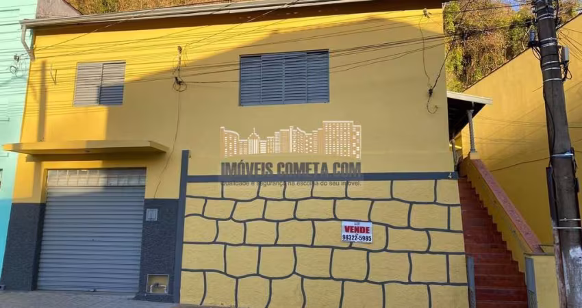 Casa com Edicula em Centro, Águas da Prata/SP