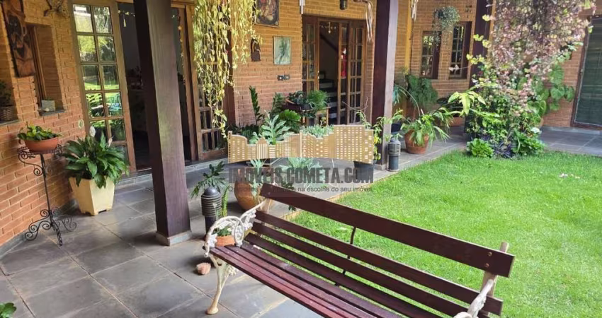Casa Alto Padrão em Centro, Águas da Prata/SP