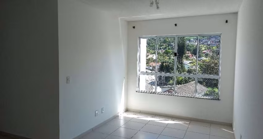 Apartamento com 2 dormitórios, 60 m² - venda por R$ 250.000,00 ou aluguel por R$ 1.531,25/mês - Araras - Teresópolis/RJ