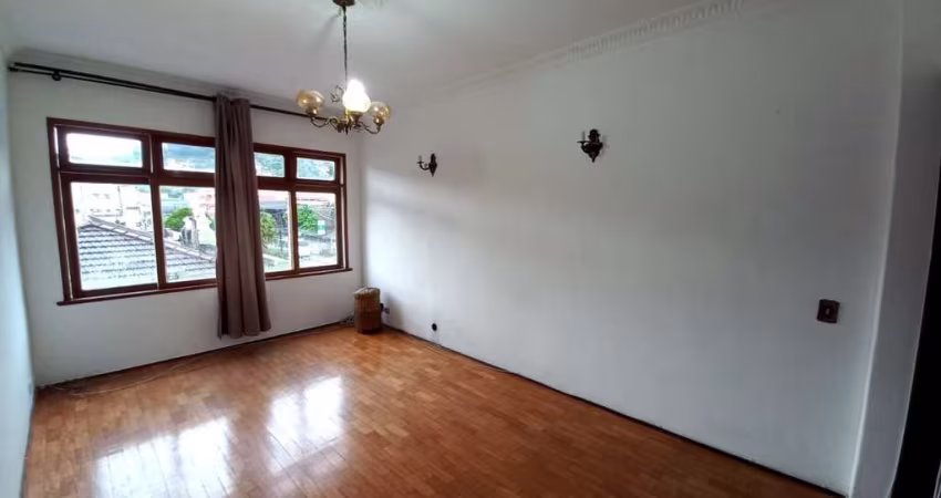 Apartamento com 1 dormitório, 47 m² - venda por R$ 300.000,00 ou aluguel por R$ 1.933,22/mês - Várzea - Teresópolis/RJ