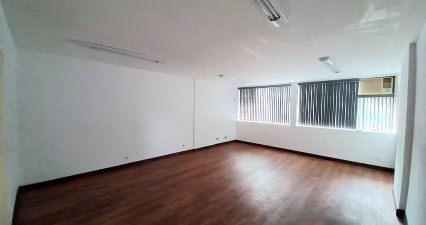 Sala para alugar, 37 m² por R$ 2.000/mês - Várzea - Teresópolis/RJ