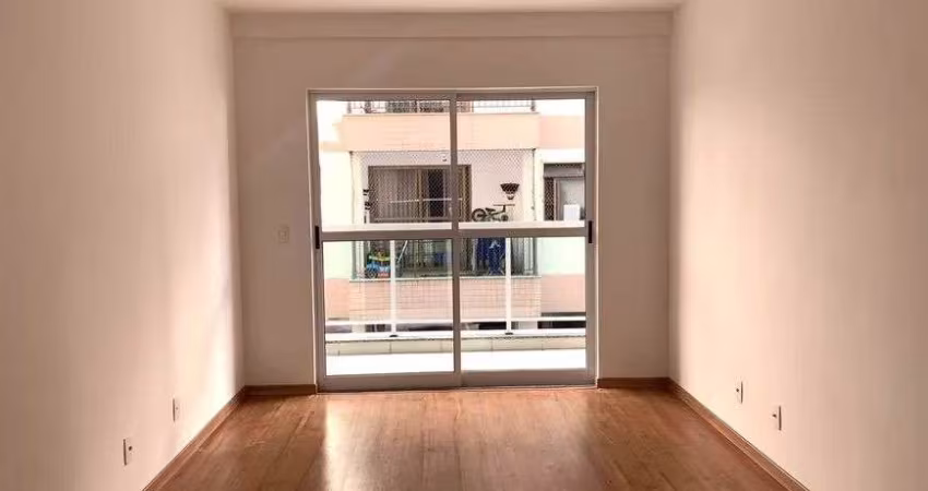 Apartamento com 1 dormitório para alugar, 78 m² por R$ 1.999,23/mês - Ermitage - Teresópolis/RJ