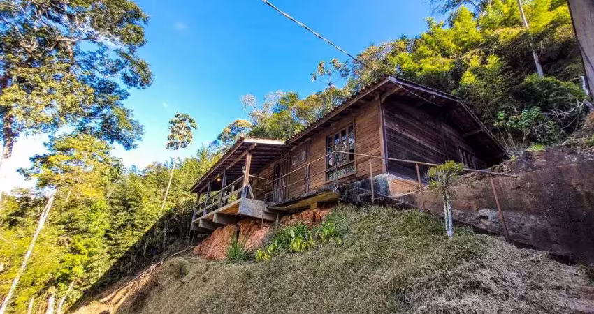 Casa com 3 dormitórios à venda, 74 m² por r$ 495.000,00 - quinta da barra - teresópolis/rj