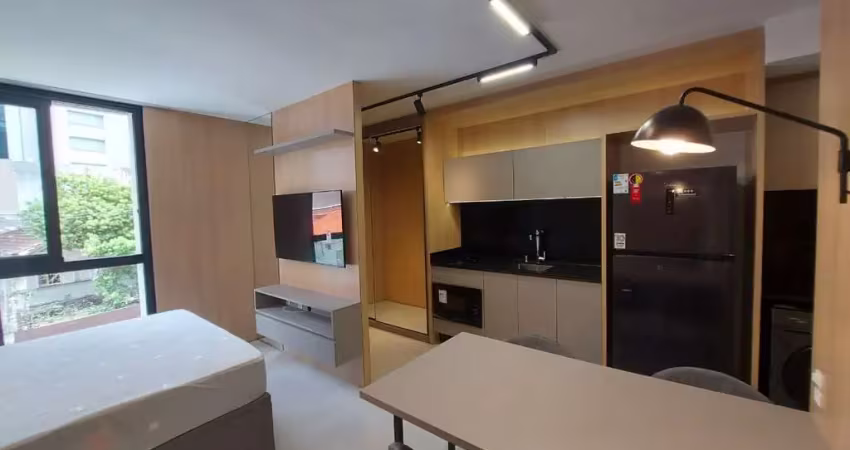 Centro | Estúdio mobiliado com 1 vaga