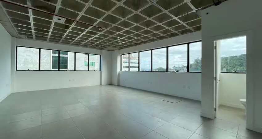 Sala comercial para alugar na Rodovia José Carlos Daux, 500, João Paulo, Florianópolis