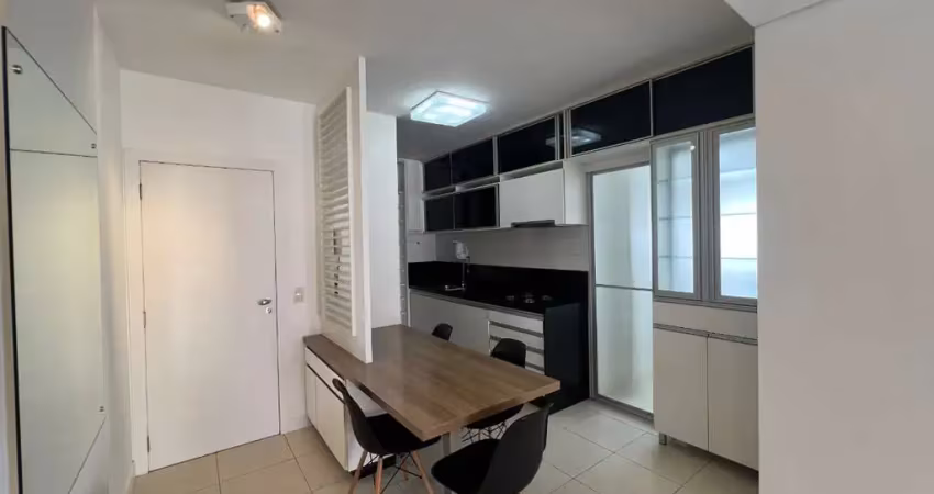 Apartamento com 3 quartos para alugar na Avenida Rio Branco, 476, Centro, Florianópolis