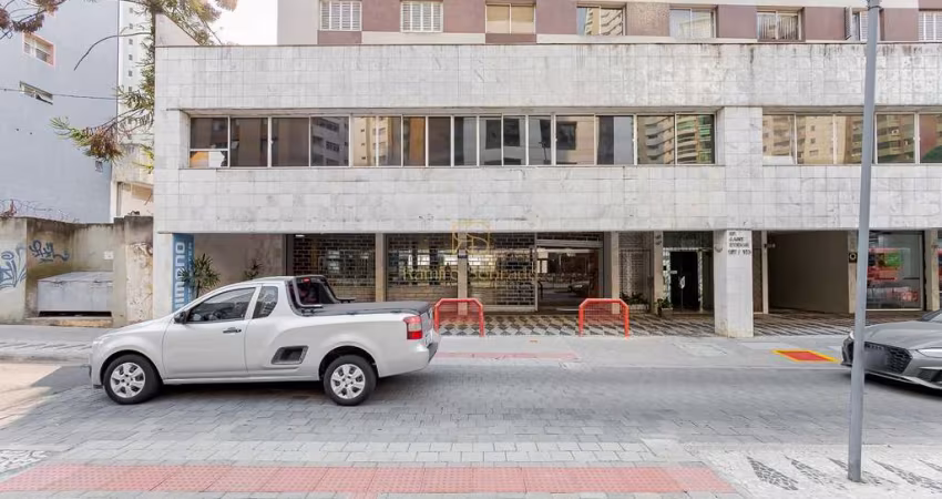 LOJA COM 710M  - PROXIMO A PRACA DO JAPAO  LOJA SOBRELOJA  ÁGUA VERDE  EM FRENTE A REPÚBLICA ARGE