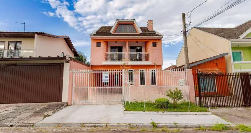 Sobrado com 4 dormitórios à venda, 184m  por R  864.900 - Mobiliado - Jardim das Américas - Curitiba