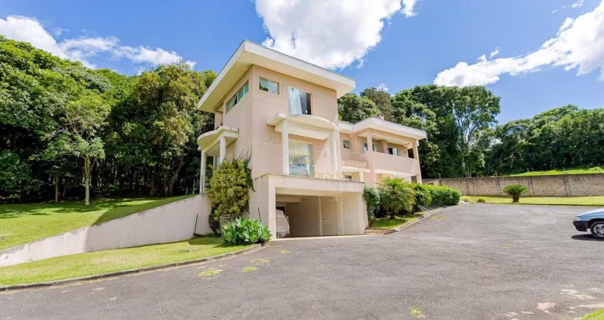 RESIDÊNCIA BELÍSSIMA  CHÁCARA DENTRO DE CURITIBA 10.890M  DE TERRENO 369M  CONSTRUÍDOS