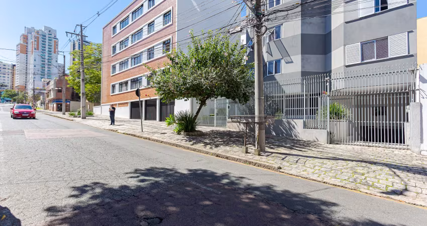More no água verde em curitiba: apartamento com 2 quartos, 1 suíte, 1 vaga.