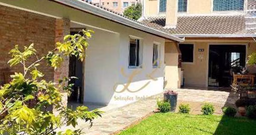 Ótimo Triplex com 220m², com Edícula no Tingui!