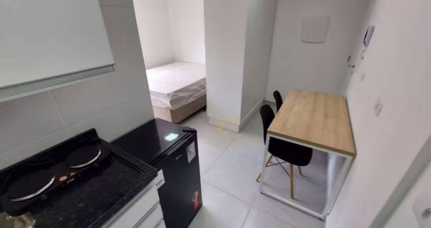 Studio Pronto para Morar, 17m² pronto para morar, no Centro Cívico!