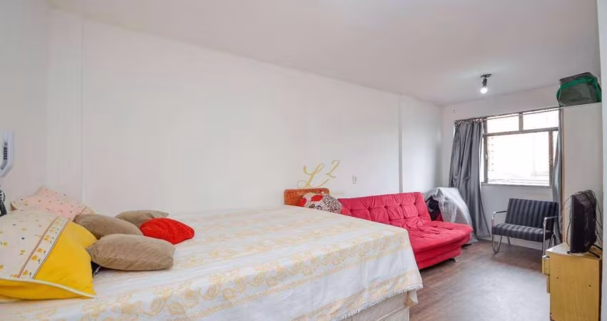 Excelente Kitnet com 21 m² no Centro de Curitiba - Aceita AIRBnb!