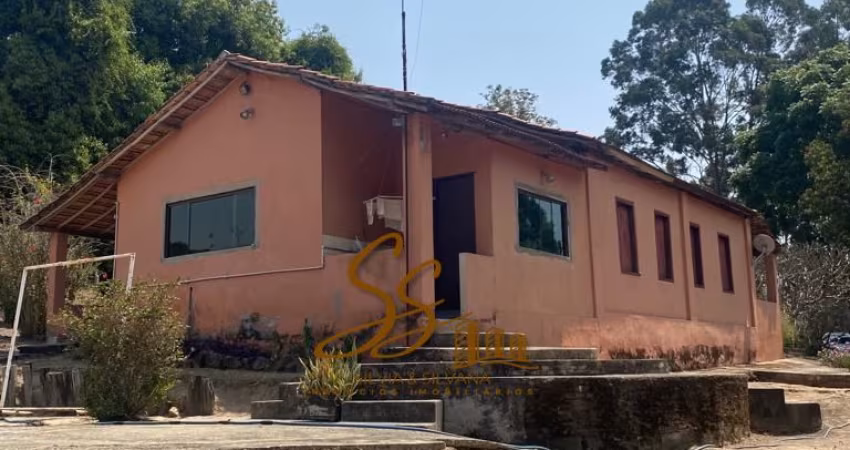 Fazenda dentro da expansão urbana em Mateus Leme