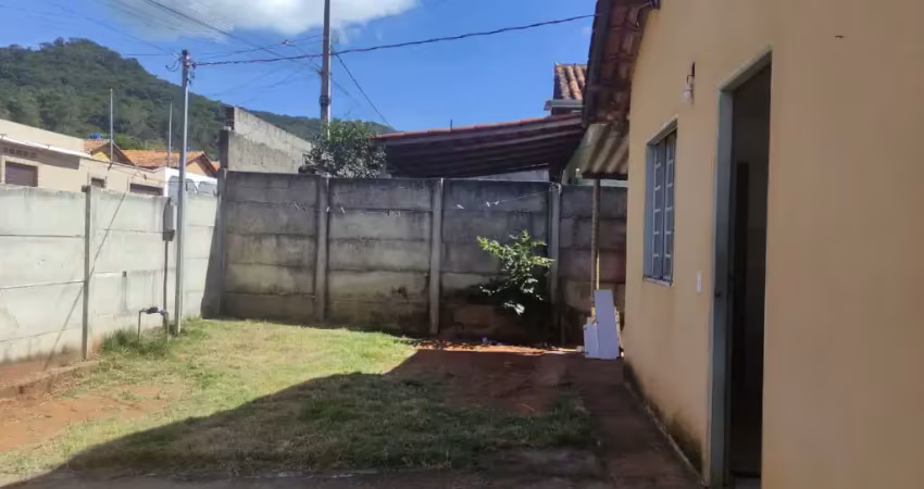 Casa com 2 quartos à venda no Central, Mateus Leme 