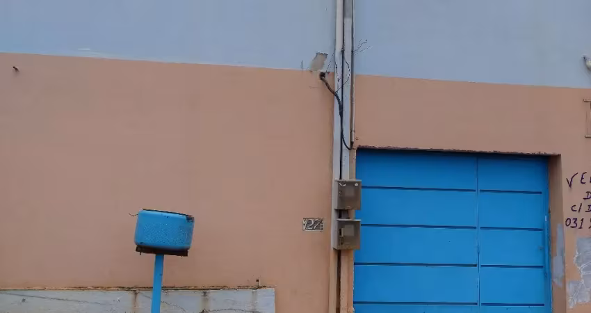 Oportunidade de investimento casa com ponto de comércio joão paulo ii em mateus leme