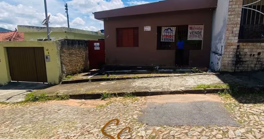 Casa com 4 quartos à venda no Centro, Mateus Leme 