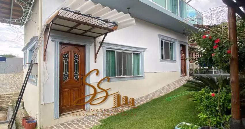 Casa à venda no Bairro Central, Mateus Leme/MG!   Lote de 300m² | Área construída de 180m²