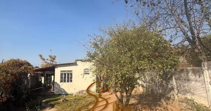 Casa simples no bairro vila suzana – mateus leme/mg    288 m²