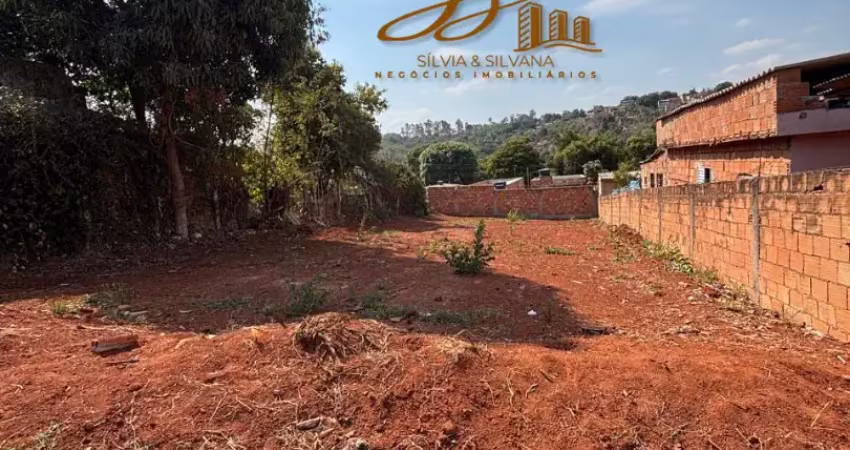 Lote bairro imperatriz em mateus leme/mg, com 360 m², pertinho da escola , perfeito para construtores.