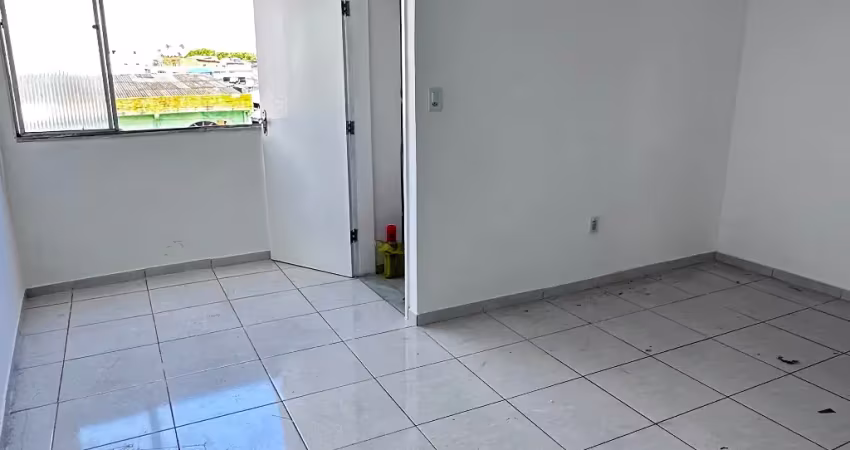 Apartamento 2/4 com suíte, escada, localização privilegiada!!!