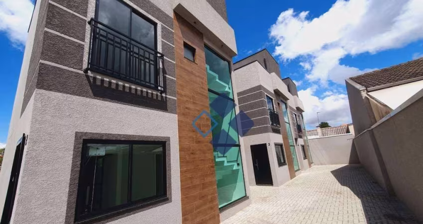 Sobrado com 3 dormitórios à venda por R$ 725.000,00 - Uberaba - Curitiba/PR