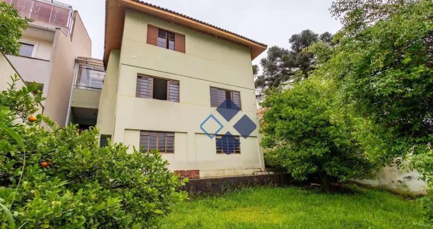 Casa com 4 quartos + APTO anexo, 301 m² por R$ 1.349.000 - Guabirotuba - Curitiba/PR