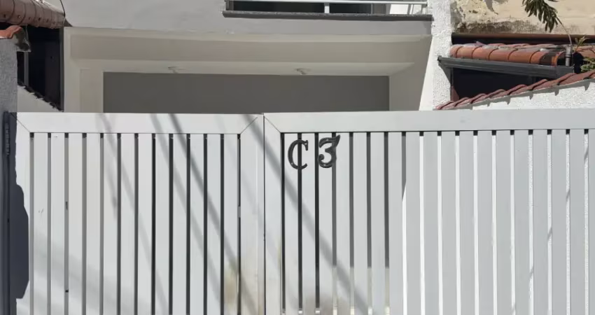 Casa com 2 quartos à venda na Rua Eurico Sales, 73, Porto Novo, São Gonçalo