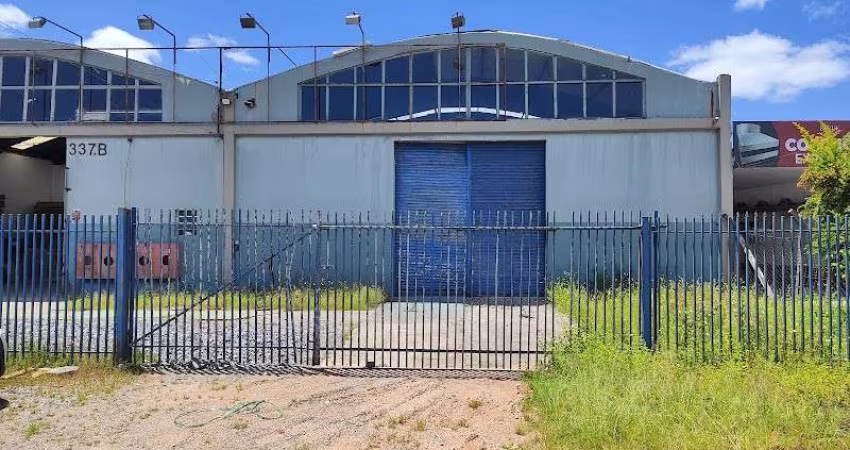 Galpão para alugar, 570.00 m2 por R$11400.00  - Uberaba - Curitiba/PR