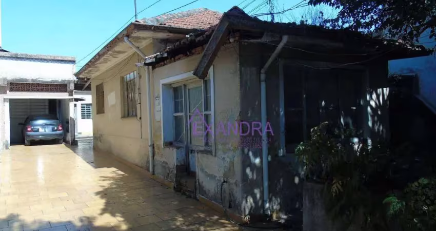 Casa à venda, 300 m² terreno, por R$ 649.000 - Vila Moinho Velho - São Paulo/SP