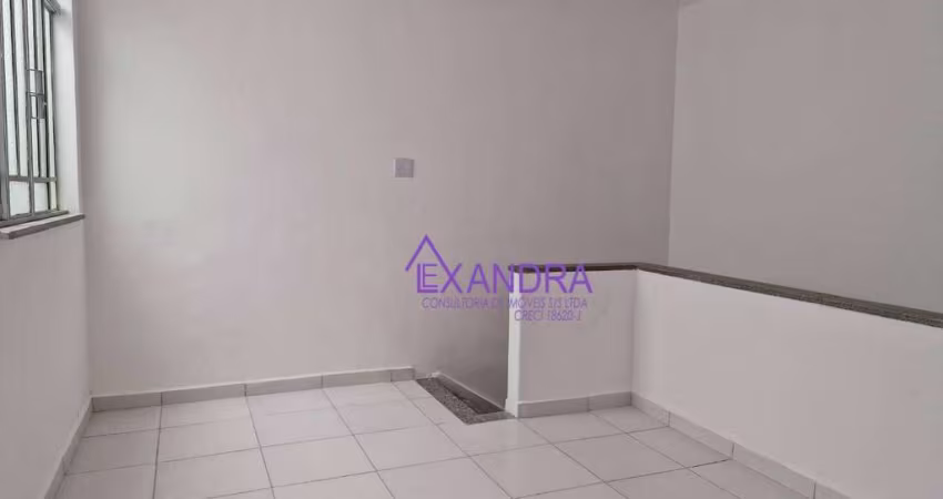 Sobrado com 3 dormitórios para alugar, 105 m² por R$ 4.910,62/mês - Ipiranga - São Paulo/SP