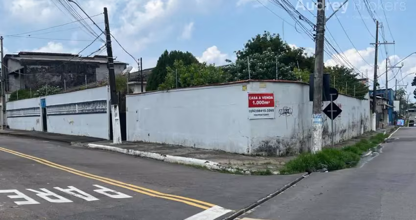 Casa comercial na av. dublin em planalto, próxima a av. constatinopla  -  manaus