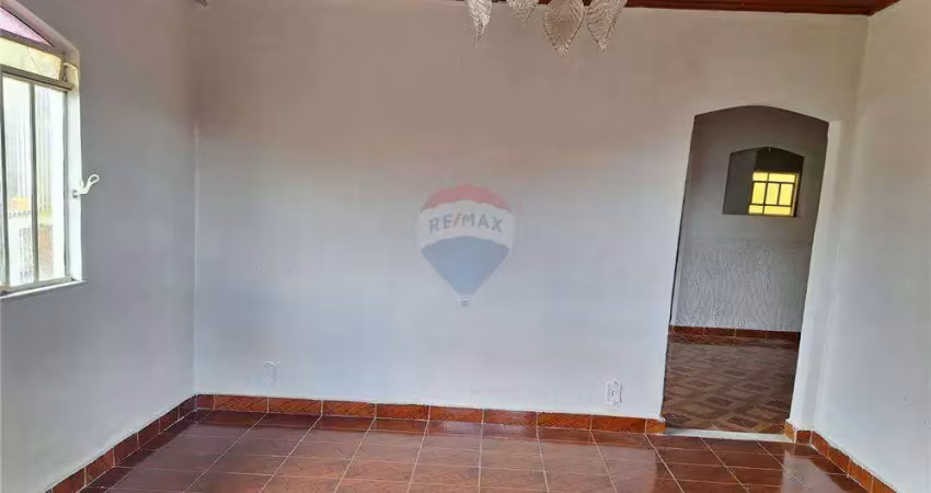 CASA A VENDA NO BAIRRO ALBINÓPOLIS!
