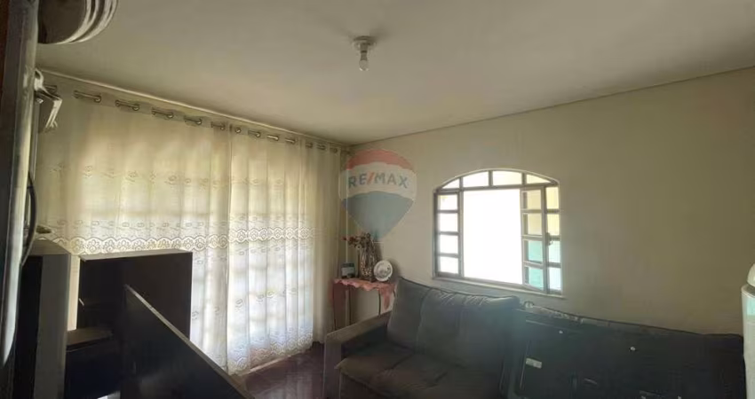 Casa no bairro São Dimas com 2 moradas