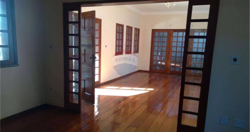 CASA PARA LOCAÇÃO NO BAIRRO SÃO DIMAS !