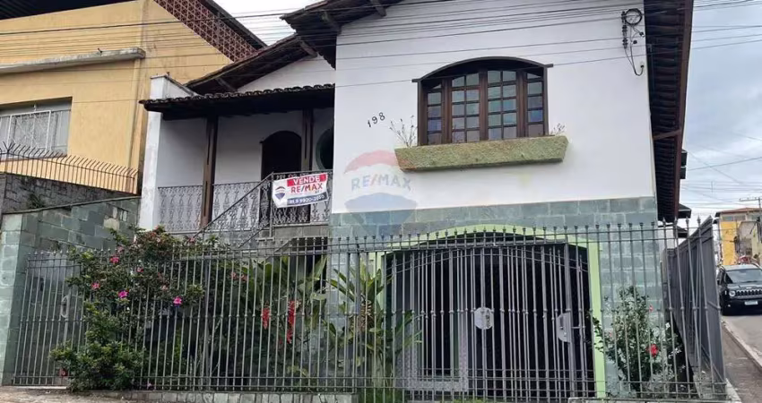 Casa com 4 quartos à venda no Carijós, Conselheiro Lafaiete 