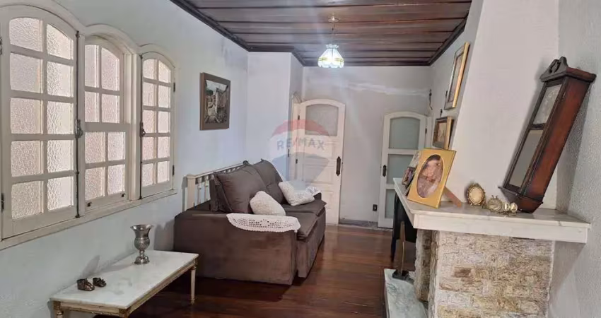 Casa com 3 quartos à venda no Centro, Conselheiro Lafaiete 