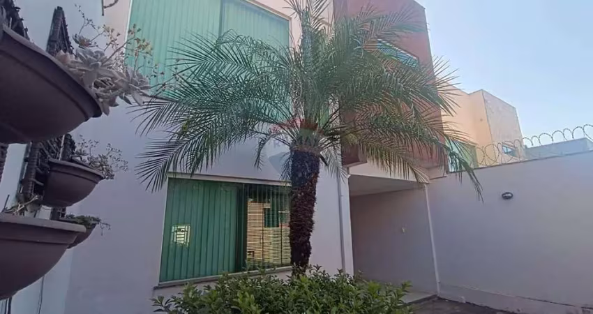 Casa com 3 quartos à venda no Alvorada, Conselheiro Lafaiete 