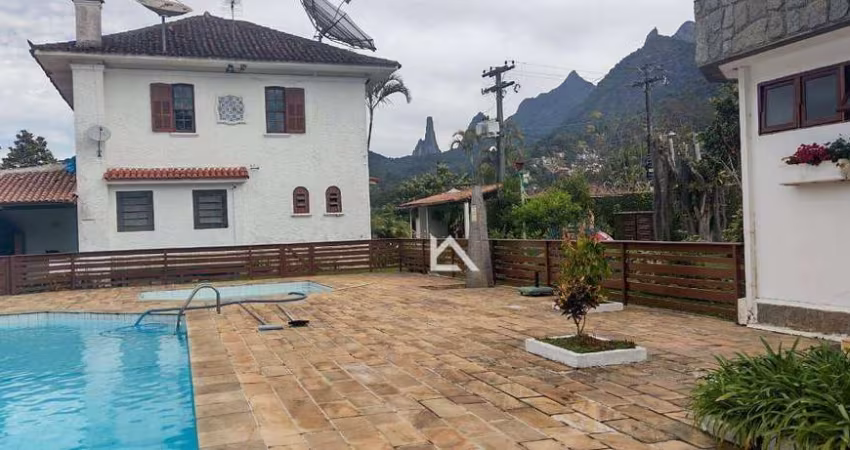 Casa à venda, 212 m² por R$ 749.000,00 - Alto - Teresópolis/RJ