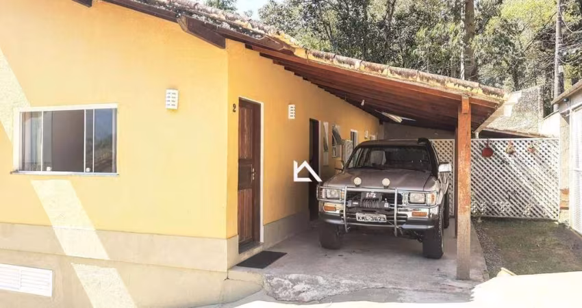 Casa com 2 dormitórios à venda, 52 m² por R$ 420.000 - Araras - Teresópolis/RJ