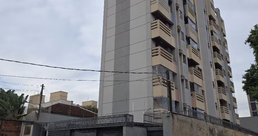 Excelente apto reformado com 160 m² privativos