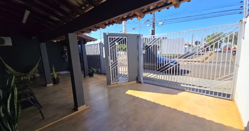 Casa à venda em londrina, próximo a avenida saul elkind no conjunto maria cecília