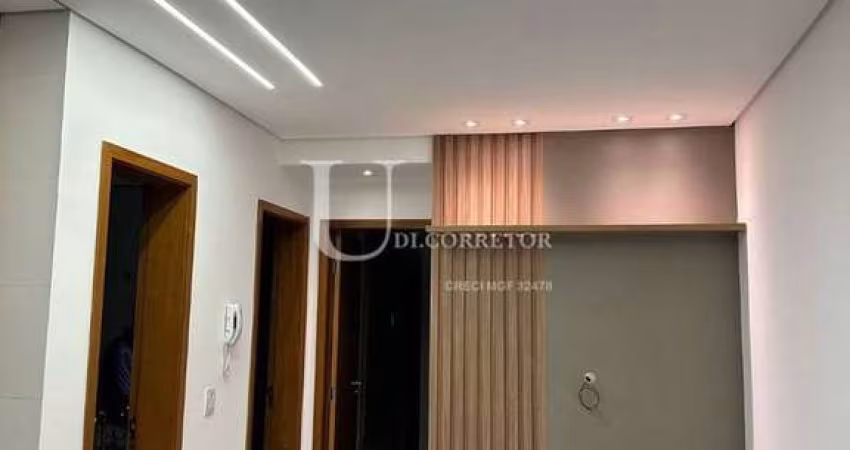 Martins - Apartamento 2/4 sendo 1 Suíte - Totalmente equipado com armários 9008Udi