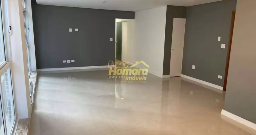 Apartamento todo reformado, 3 dormitórios, com 1 vaga, 125m2 úteis, prédio antigo, em santa cecília