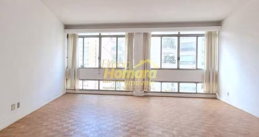 Duplex a venda com 2 vagas de garagem na região da Santa Cecilia!