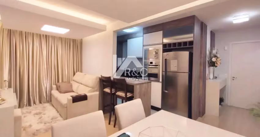 Localizado no  bairro de lazzer, este incrível apartamento está pronto para encantar você! com uma vista panorâmica deslumbrante, este imóvel possui todos os atributos que você procura: conforto, prat