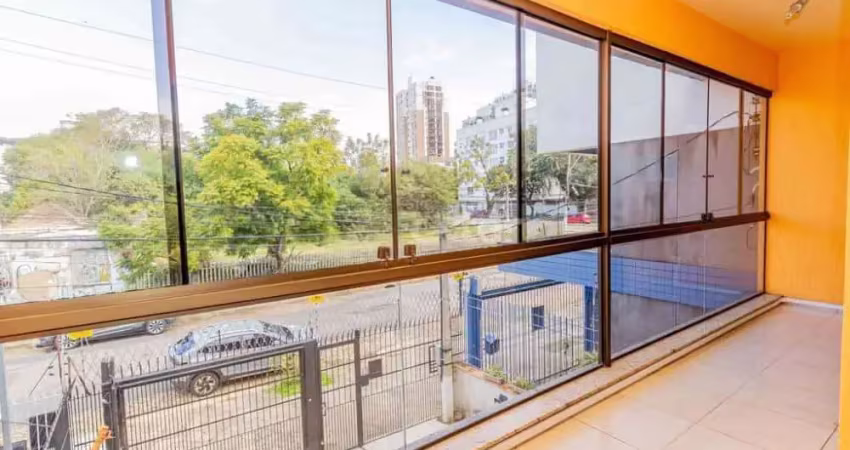 Casa com 4 quartos à venda na Rua Rua Damasco, 38, Azenha, Porto Alegre